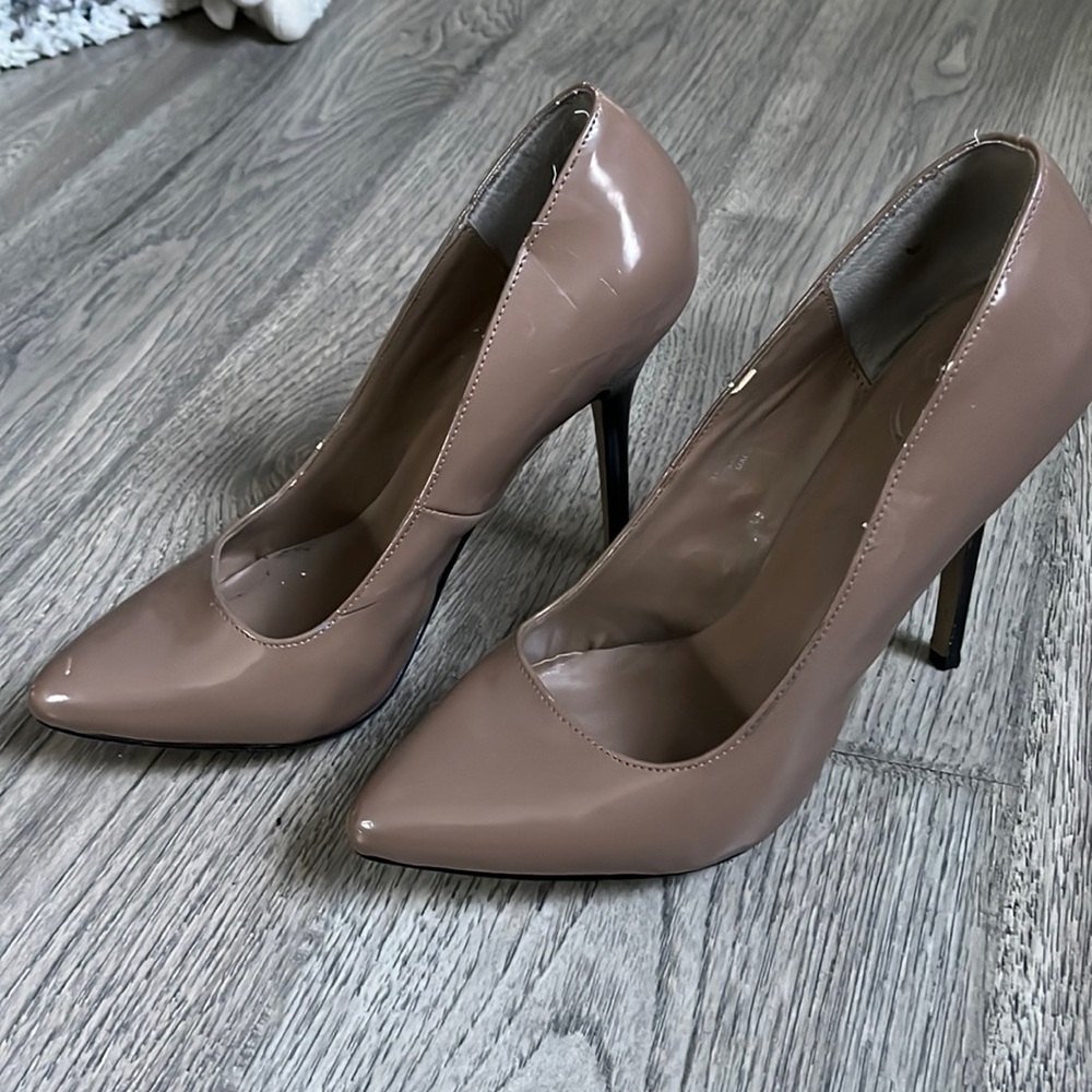Dark Nude Jessica Simpson Platform Pumps